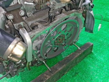 ДВИГАТЕЛЬ НА SUBARU FORESTER SG5 EJ202