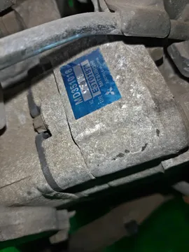 ДВИГАТЕЛЬ НА MITSUBISHI CHARIOT GRANDIS N84W 4G64