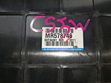 ДВИГАТЕЛЬ НА MITSUBISHI LANCER CEDIA CS5W 4G93