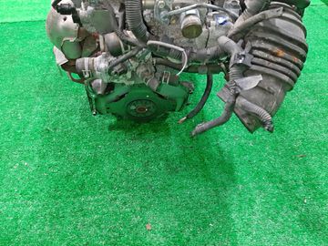 ДВИГАТЕЛЬ НА MITSUBISHI CHARIOT GRANDIS N94W 4G64