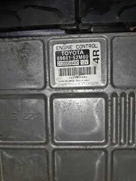 ДВИГАТЕЛЬ НА TOYOTA VITZ KSP90 1KR-FE
