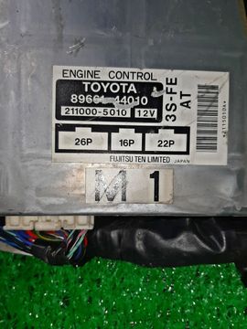 ДВИГАТЕЛЬ НА TOYOTA IPSUM SXM10 3S-FE