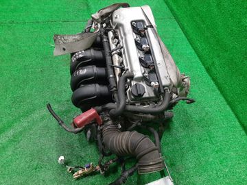 ДВИГАТЕЛЬ НА TOYOTA ISIS ZNM10G 1ZZ-FE