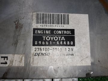 ДВИГАТЕЛЬ НА TOYOTA ISIS ZNM10G 1ZZ-FE