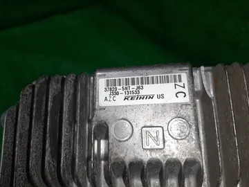 ДВИГАТЕЛЬ НА HONDA VEZEL RU3 LEB