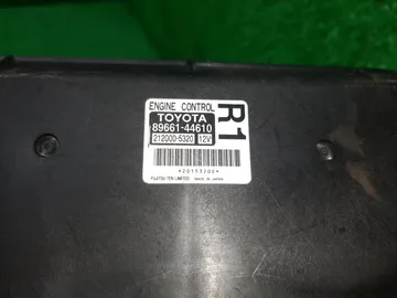 ДВИГАТЕЛЬ НА TOYOTA ISIS ZGM10 2ZR-FAE