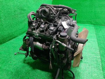 ДВИГАТЕЛЬ НА TOYOTA GRANVIA VCH10W 5VZ-FE