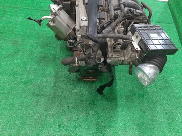 ДВИГАТЕЛЬ НА MITSUBISHI CHARIOT GRANDIS N94W 4G64