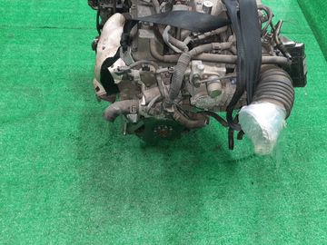 ДВИГАТЕЛЬ НА MITSUBISHI CHARIOT GRANDIS N84W 4G64