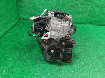 ДВИГАТЕЛЬ НА VOLKSWAGEN GOLF 1K1 CAXA