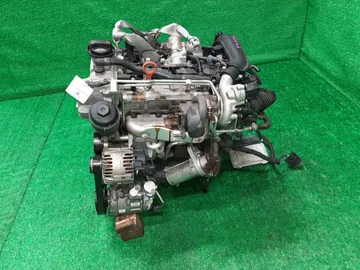 ДВИГАТЕЛЬ НА VOLKSWAGEN GOLF 1K1 CAXA