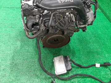 ДВИГАТЕЛЬ НА VOLKSWAGEN GOLF 1K1 CAXA