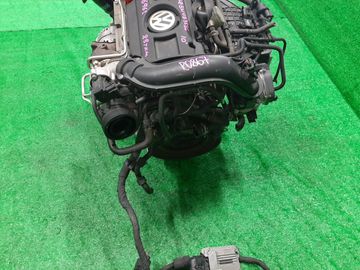 ДВИГАТЕЛЬ НА VOLKSWAGEN GOLF 5K1 CAXA