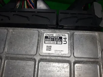 ДВИГАТЕЛЬ НА TOYOTA VITZ KSP130 1KR-FE