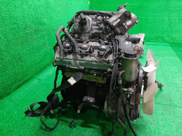 ДВИГАТЕЛЬ НА TOYOTA GRANVIA VCH10W 5VZ-FE