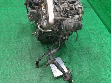 ДВИГАТЕЛЬ НА TOYOTA AVENSIS AZT255 1AZ-FSE