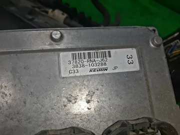 ДВИГАТЕЛЬ НА HONDA CIVIC FD1 R18A