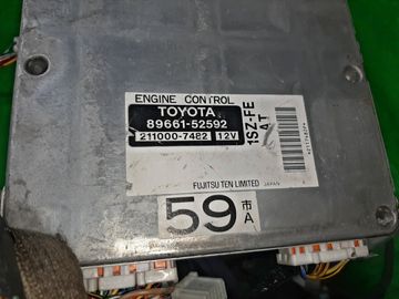 ДВИГАТЕЛЬ НА TOYOTA VITZ SCP10 1SZ-FE