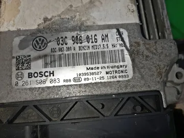 ДВИГАТЕЛЬ НА VOLKSWAGEN GOLF 5K1 CAXA