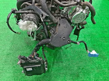 ДВИГАТЕЛЬ НА MAZDA PREMACY CWFFW PE-VPS