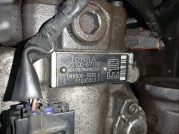 ДВИГАТЕЛЬ НА TOYOTA GRANVIA KCH16W 1KZ-TE