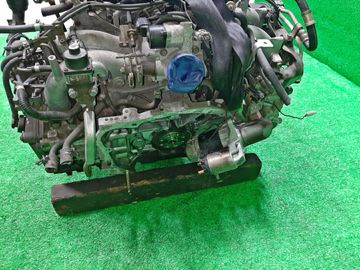 ДВИГАТЕЛЬ НА SUBARU FORESTER SG5 EJ202