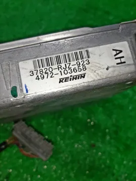 ДВИГАТЕЛЬ НА HONDA MOBILIO GB1 L15A