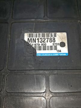 ДВИГАТЕЛЬ НА MITSUBISHI GRANDIS NA4W 4G69
