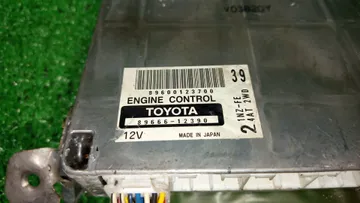 ДВИГАТЕЛЬ НА TOYOTA COROLLA NZE121 1NZ-FE