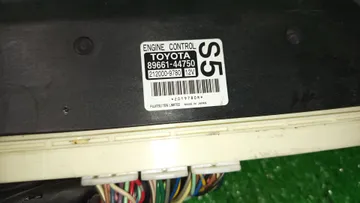 ДВИГАТЕЛЬ НА TOYOTA ISIS ZGM10G 2ZR-FAE