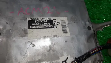 ДВИГАТЕЛЬ НА TOYOTA IPSUM ACM21W 2AZ-FE