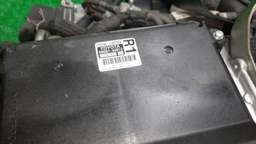 ДВИГАТЕЛЬ НА TOYOTA ISIS ZGM10W 2ZR-FAE