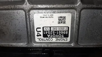 ДВИГАТЕЛЬ НА TOYOTA VITZ KSP130 1KR-FE