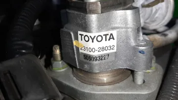 ДВИГАТЕЛЬ НА TOYOTA AVENSIS AZT251 2AZ-FSE