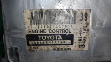 ДВИГАТЕЛЬ НА TOYOTA COROLLA NZE121 1NZ-FE