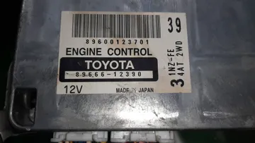 ДВИГАТЕЛЬ НА TOYOTA COROLLA NZE121 1NZ-FE