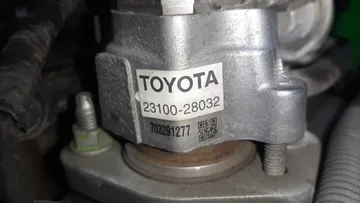 ДВИГАТЕЛЬ НА TOYOTA AVENSIS AZT251 2AZ-FSE