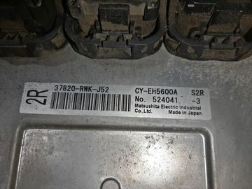 ДВИГАТЕЛЬ НА HONDA STREAM RN6 R18A
