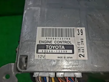 ДВИГАТЕЛЬ НА TOYOTA COROLLA NZE121 1NZ-FE