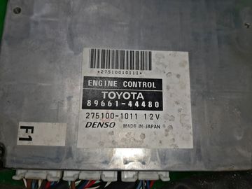 ДВИГАТЕЛЬ НА TOYOTA ISIS ZNM10G 1ZZ-FE