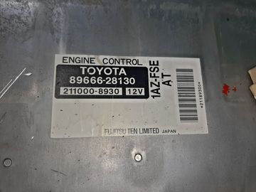 ДВИГАТЕЛЬ НА TOYOTA NOAH AZR60G 1AZ-FSE