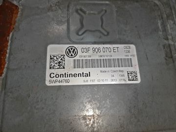 ДВИГАТЕЛЬ НА VOLKSWAGEN GOLF 5K1 CBZB