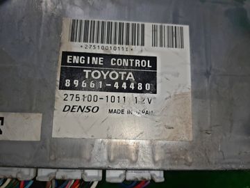 ДВИГАТЕЛЬ НА TOYOTA ISIS ZNM10G 1ZZ-FE