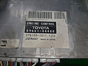 ДВИГАТЕЛЬ НА TOYOTA ISIS ZNM10G 1ZZ-FE