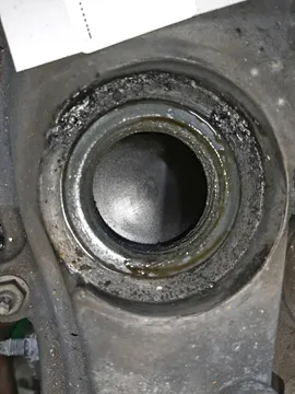 ДВИГАТЕЛЬ НА TOYOTA AVENSIS AZT250 1AZ-FSE