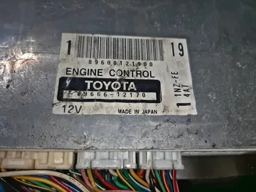 ДВИГАТЕЛЬ НА TOYOTA COROLLA NZE121 1NZ-FE