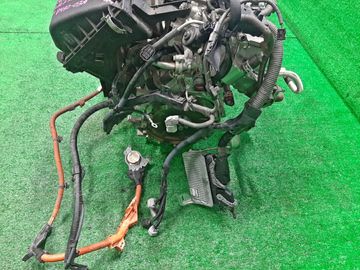 ДВИГАТЕЛЬ НА TOYOTA VOXY ZWR80W 2ZR-FXE