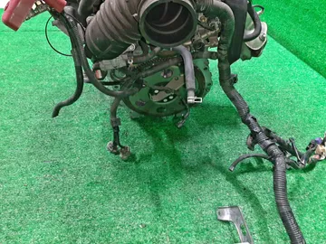 ДВИГАТЕЛЬ НА TOYOTA ISIS ZNM10G 1ZZ-FE
