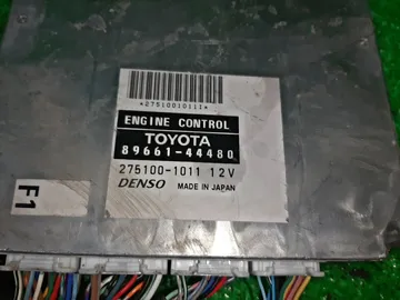 ДВИГАТЕЛЬ НА TOYOTA ISIS ZNM10G 1ZZ-FE
