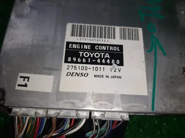 ДВИГАТЕЛЬ НА TOYOTA ISIS ZNM10W 1ZZ-FE